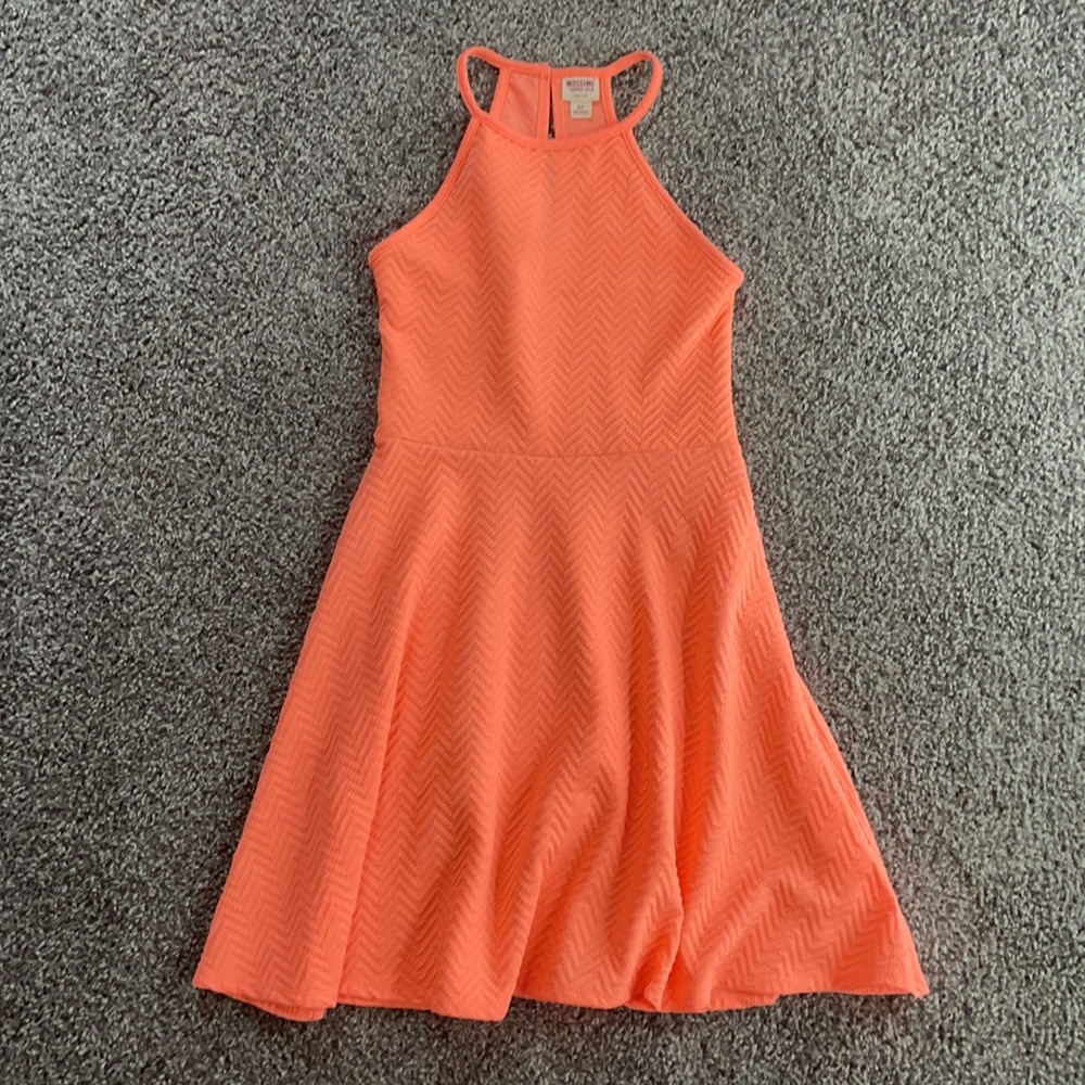 Coral Spring Dress - Picture 2 of 6